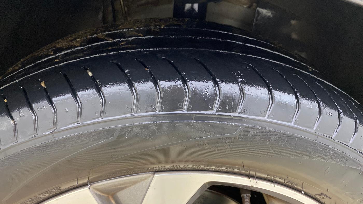 2022 Volkswagen TAIGUN TOPLINE 1.0 TSI AT, Petrol, Automatic, 44,841 km, Right Front Tyre Tread
