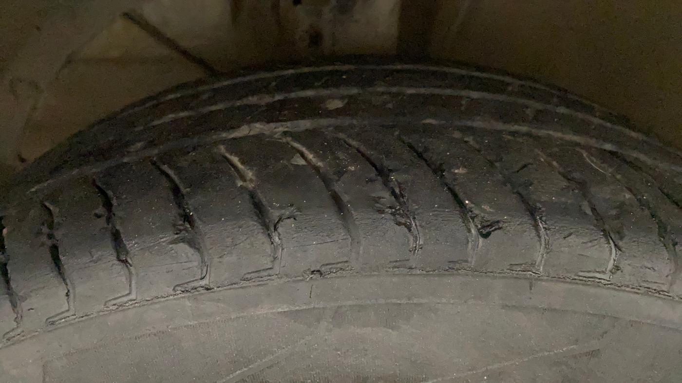 2021 Maruti XL6 ZETA MT, Petrol, Manual, 68,943 km, Left Front Tyre Tread