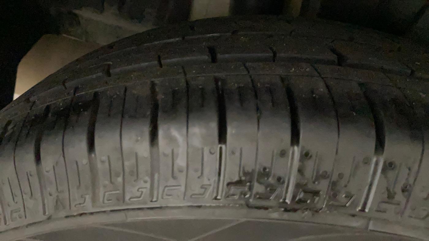 2021 Maruti XL6 ZETA MT, Petrol, Manual, 68,943 km, Right Rear Tyre Tread