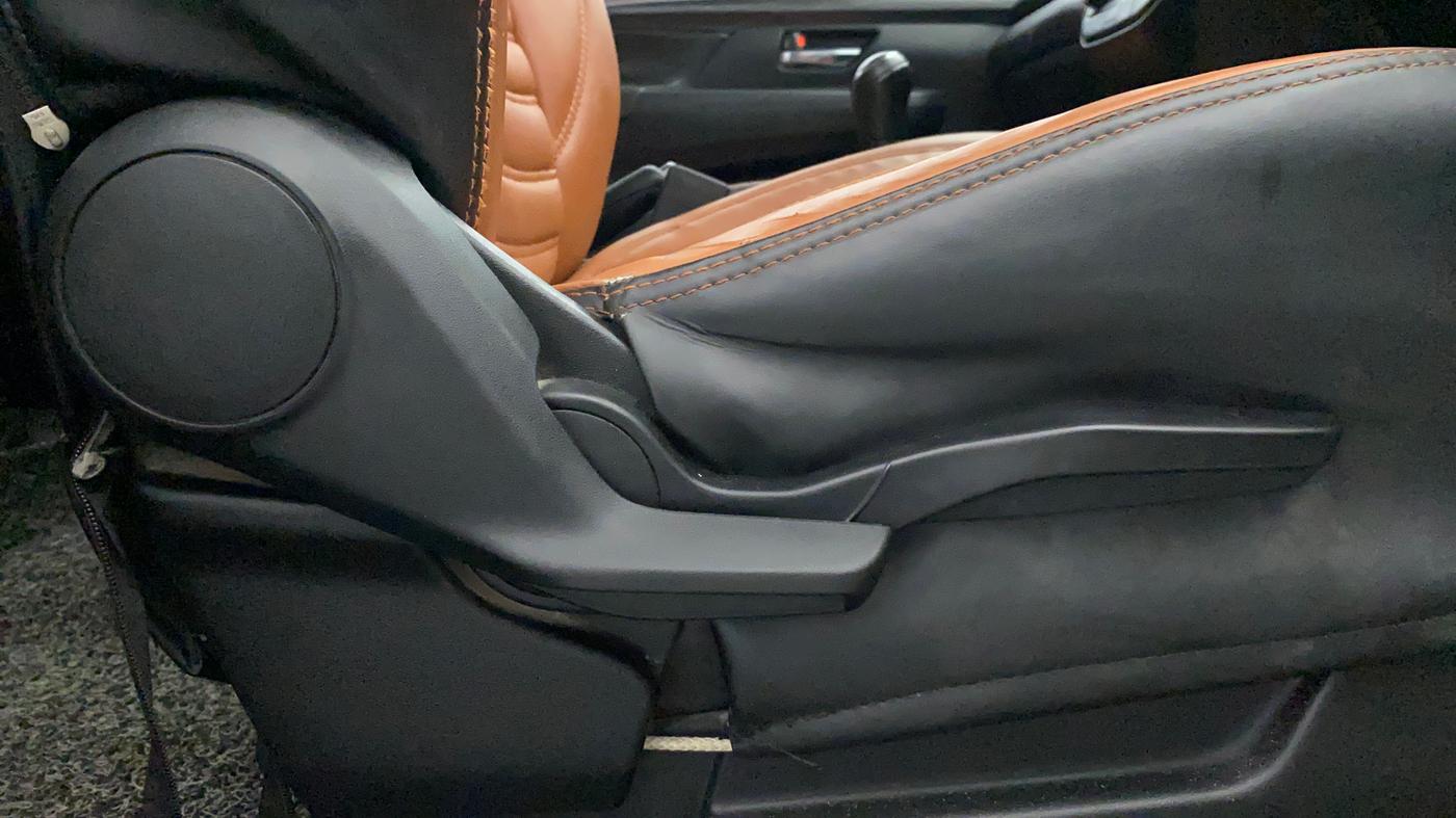 2021 Maruti XL6 ZETA MT, Petrol, Manual, 68,943 km, Driver Side Adjustment Panel