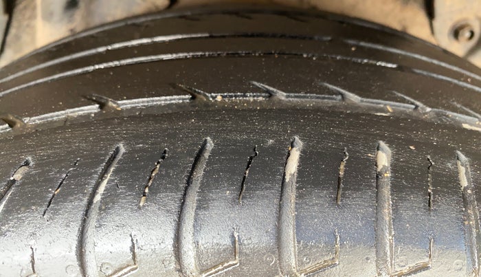 2014 Hyundai New Elantra 1.8 SX MT VTVT, Petrol, Manual, 71,756 km, Left Rear Tyre Tread