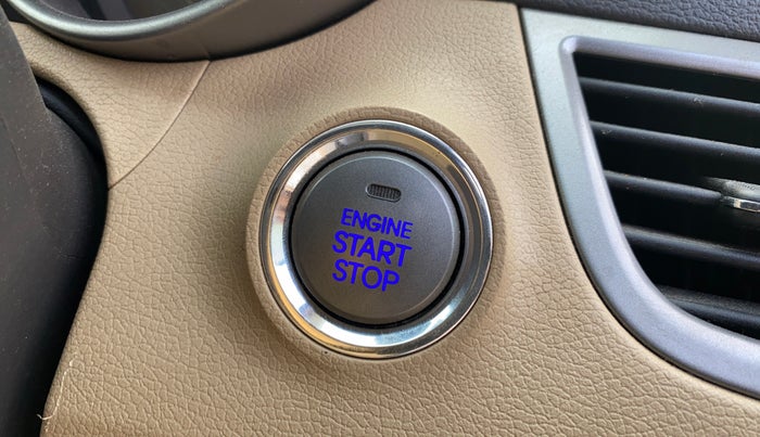 2014 Hyundai New Elantra 1.8 SX MT VTVT, Petrol, Manual, 71,756 km, Keyless Start/ Stop Button