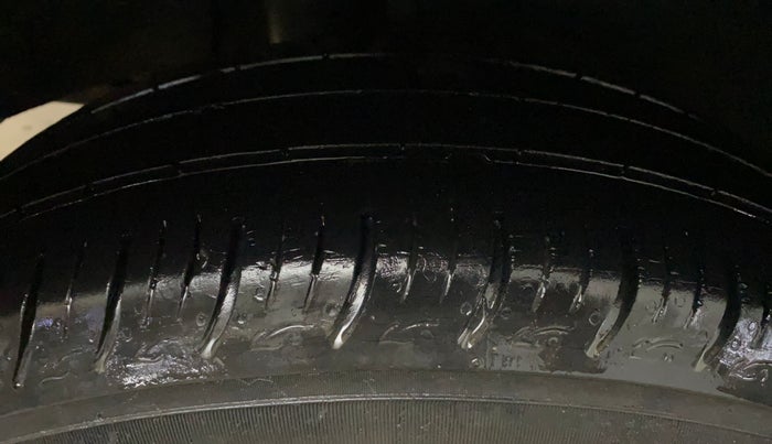 2019 Maruti Baleno SIGMA PETROL 1.2, Petrol, Manual, 42,824 km, Right Rear Tyre Tread
