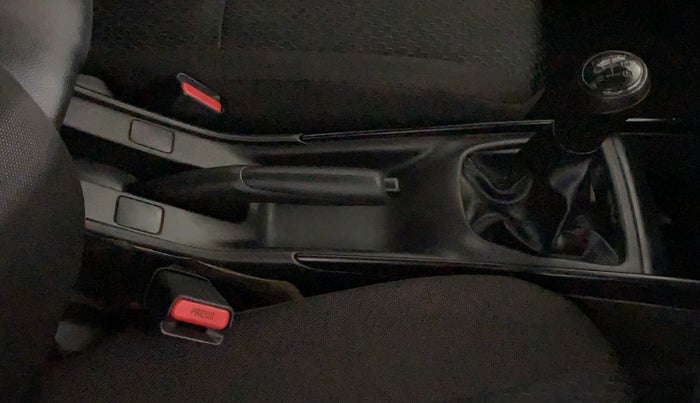 2019 Maruti Baleno SIGMA PETROL 1.2, Petrol, Manual, 42,824 km, Gear Lever