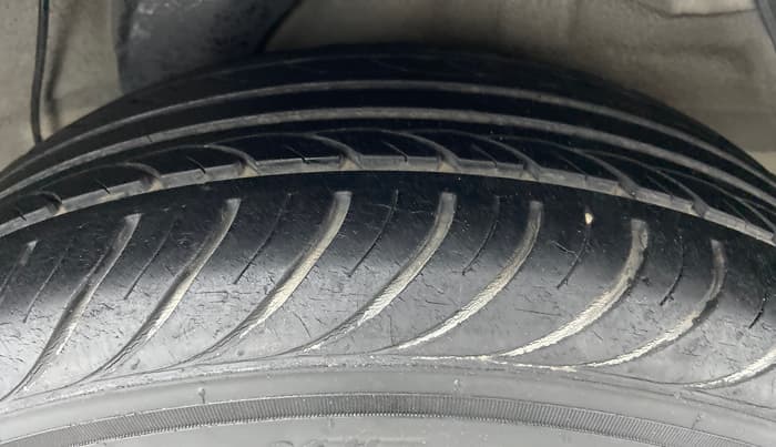 2013 Hyundai i20 SPORTZ 1.4 CRDI, Diesel, Manual, 78,608 km, Left Rear Tyre Tread