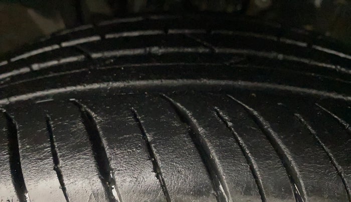 2022 Nissan MAGNITE XV TURBO CVT, Petrol, Automatic, 20,991 km, Right Front Tyre Tread