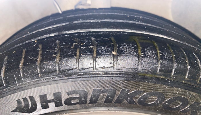 2020 Hyundai AURA S 1.2, Petrol, Manual, 47,151 km, Right Front Tyre Tread
