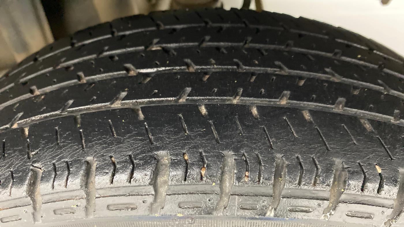 2017 Maruti Alto K10 VXI P, Petrol, Manual, 33,824 km, Left Rear Tyre Tread