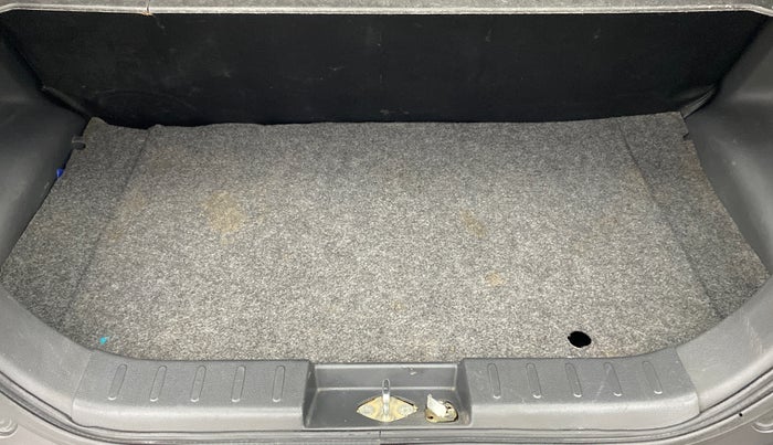 2017 Maruti Alto K10 VXI P, Petrol, Manual, 33,824 km, Boot Inside