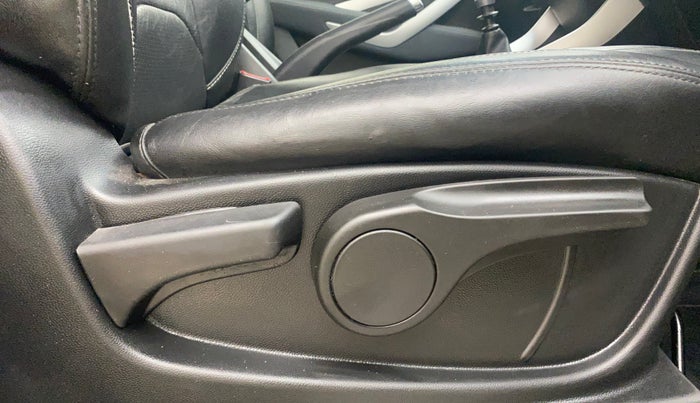 2020 MG HECTOR SHARP 2.0 DIESEL, Diesel, Manual, 64,147 km, Driver Side Adjustment Panel