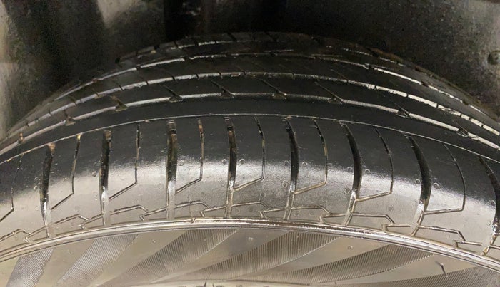 2020 MG HECTOR SHARP 2.0 DIESEL, Diesel, Manual, 64,147 km, Right Rear Tyre Tread