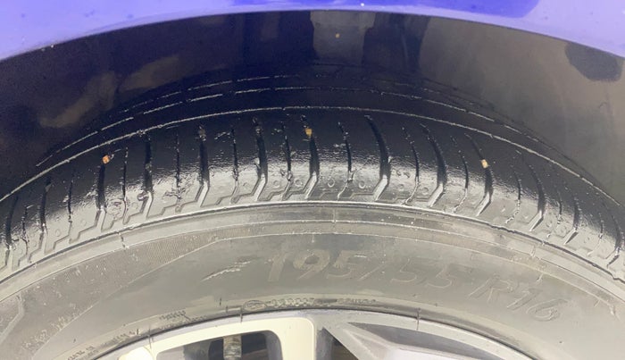 2021 Hyundai NEW I20 N LINE N8 1.0 TURBO GDI IMT DUAL TONE, Petrol, Manual, 39,410 km, Right Front Tyre Tread