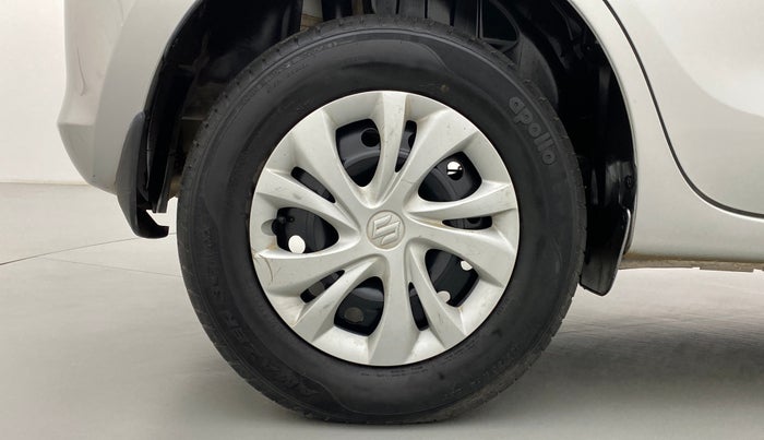 2021 Maruti Swift VXI D, Petrol, Manual, 13,540 km, Right Rear Wheel