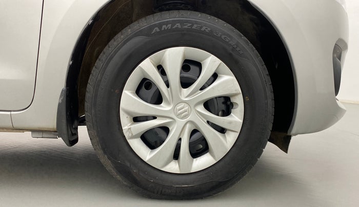 2021 Maruti Swift VXI D, Petrol, Manual, 13,540 km, Right Front Wheel
