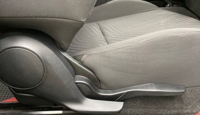2021 Maruti Swift VXI D, Petrol, Manual, 13,540 km, Driver Side Adjustment Panel