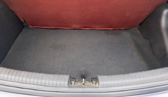 2013 Hyundai Grand i10 ASTA 1.2 KAPPA VTVT, Petrol, Manual, 27,208 km, Boot Inside