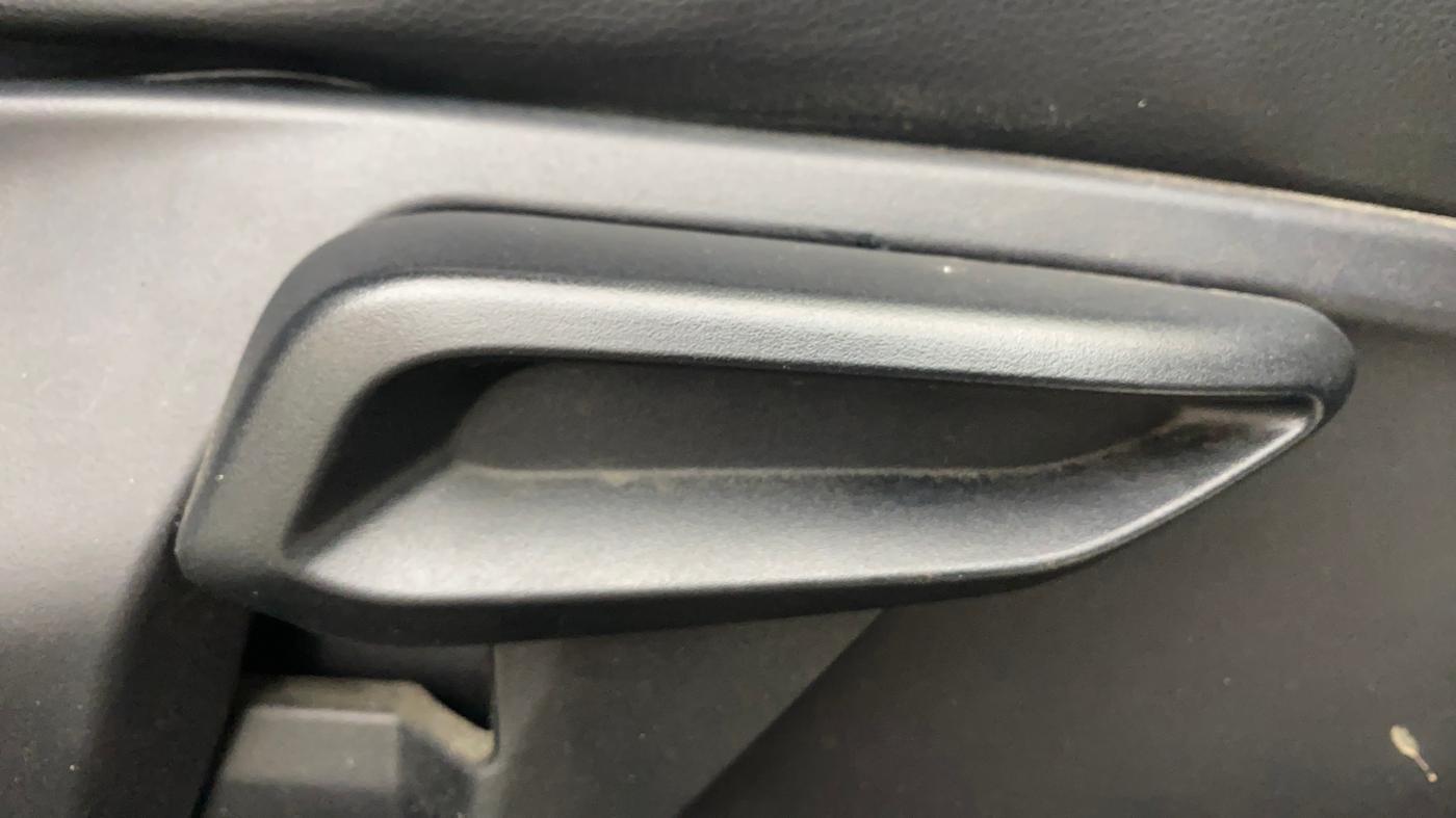 2022 Tata Tiago XTA PETROL, Petrol, Automatic, 31,233 km, Driver Side Adjustment Panel
