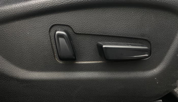 2022 KIA SELTOS X LINE 1.5 DIESEL AT, Diesel, Automatic, 51,332 km, Driver Side Adjustment Panel