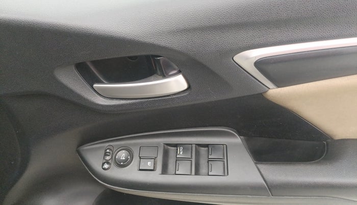 2017 Honda Jazz 1.2L I-VTEC V AT, Petrol, Automatic, 60,102 km, Driver Side Door Panels Control