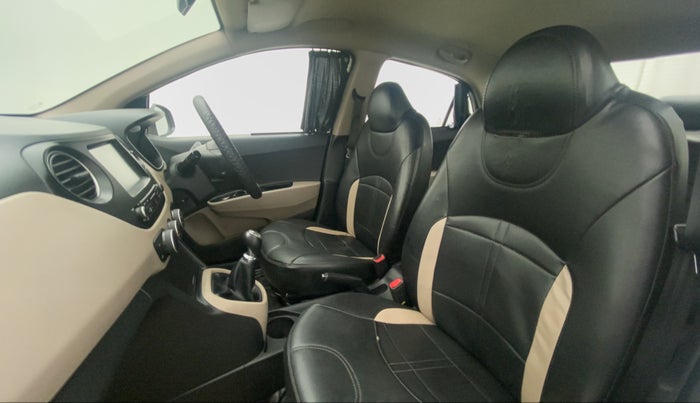 2018 Hyundai Xcent SX 1.2, CNG, Manual, 1,17,041 km, Right Side Front Door Cabin