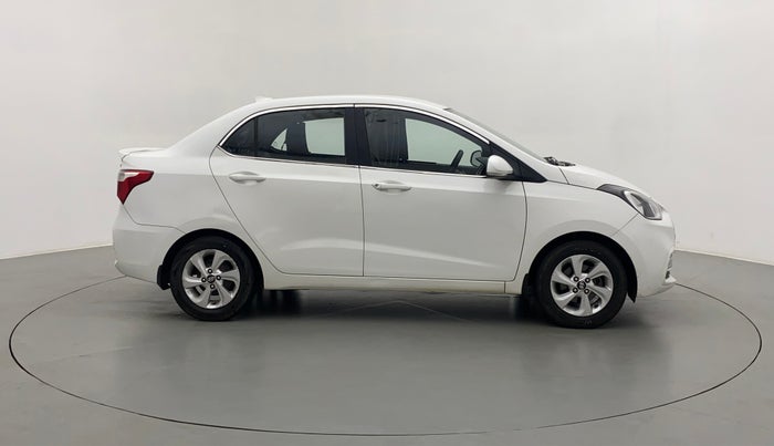 2018 Hyundai Xcent SX 1.2, CNG, Manual, 1,17,041 km, Right Side
