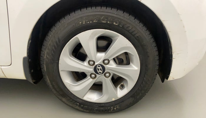 2018 Hyundai Xcent SX 1.2, CNG, Manual, 1,17,041 km, Right Front Wheel