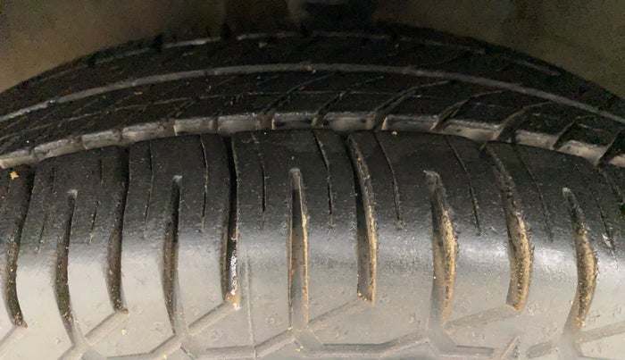 2012 Hyundai i10 SPORTZ 1.2 AT, Petrol, Automatic, 68,948 km, Left Front Tyre Tread