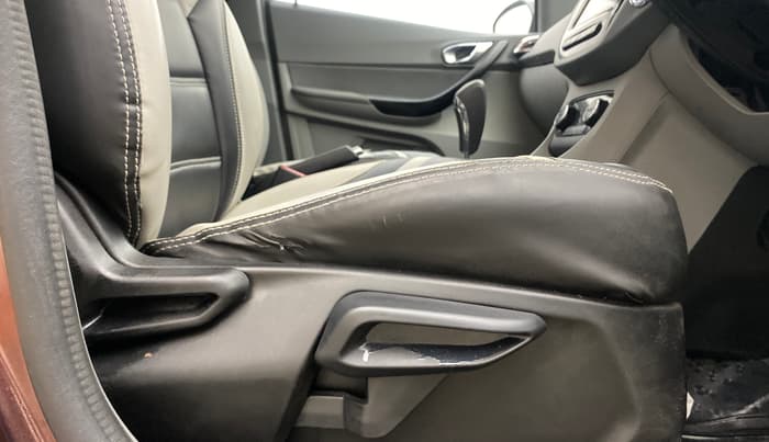 2021 Tata TIGOR XZA PLUS PETROL, Petrol, Automatic, 79,010 km, Driver Side Adjustment Panel