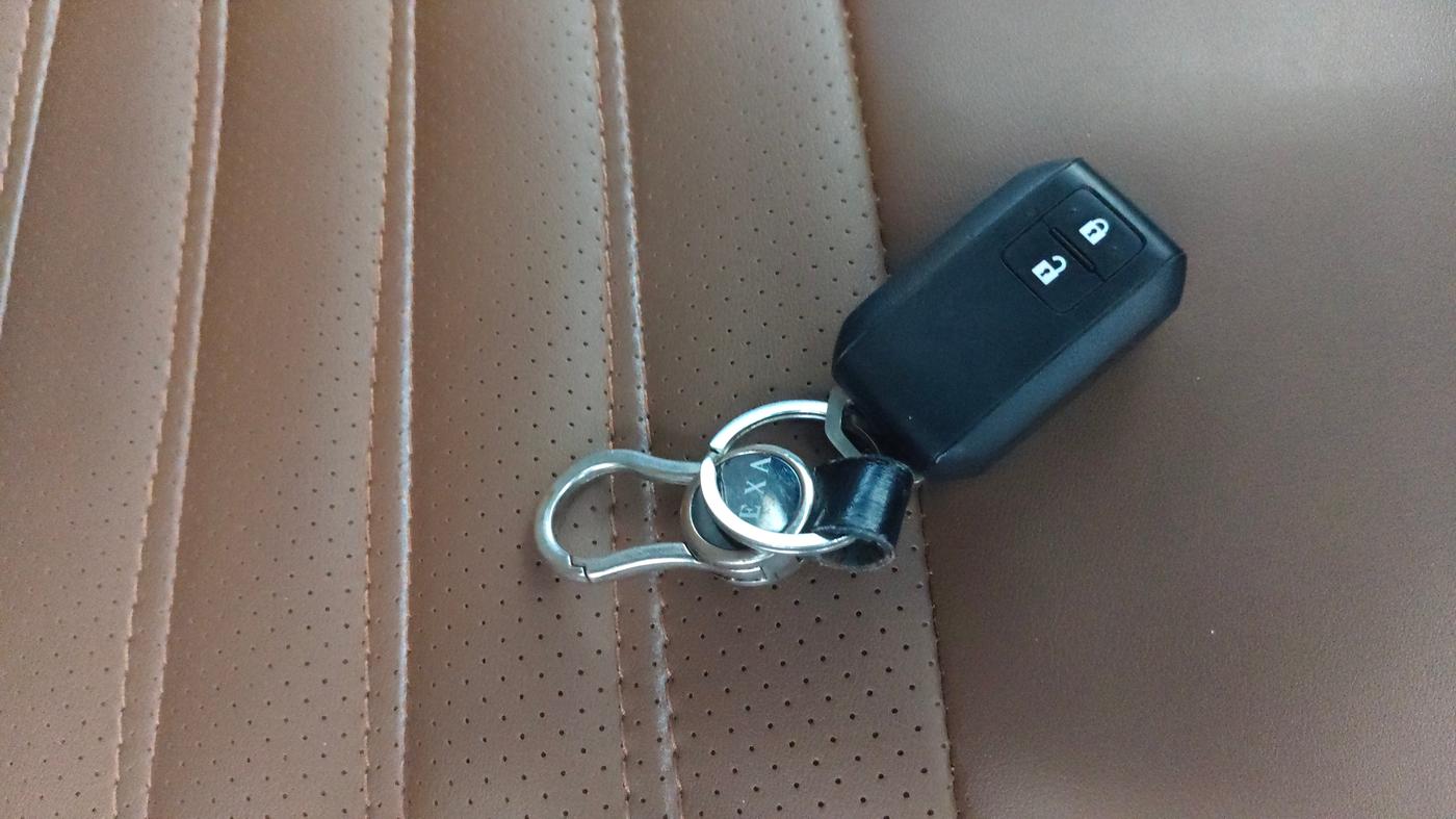 2024 Maruti XL6 ZETA MT, Petrol, Manual, 9,921 km, Key Close Up