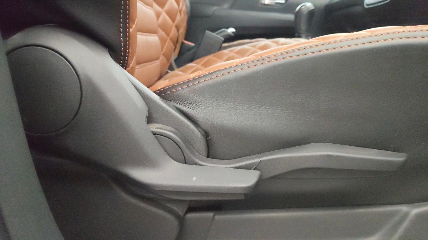2024 Maruti XL6 ZETA MT, Petrol, Manual, 9,921 km, Driver Side Adjustment Panel