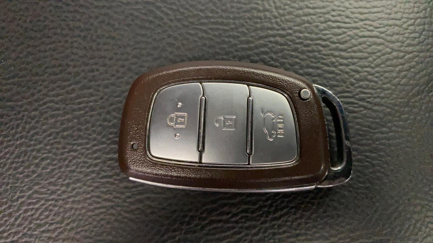 2018 Hyundai Creta SX PLUS AT 1.6 PETROL, Petrol, Automatic, 41,987 km, Key Close Up