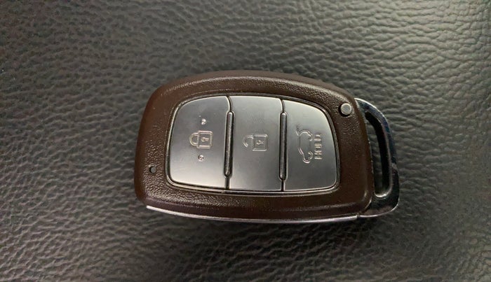 2018 Hyundai Creta SX PLUS AT 1.6 PETROL, Petrol, Automatic, 41,987 km, Key Close Up