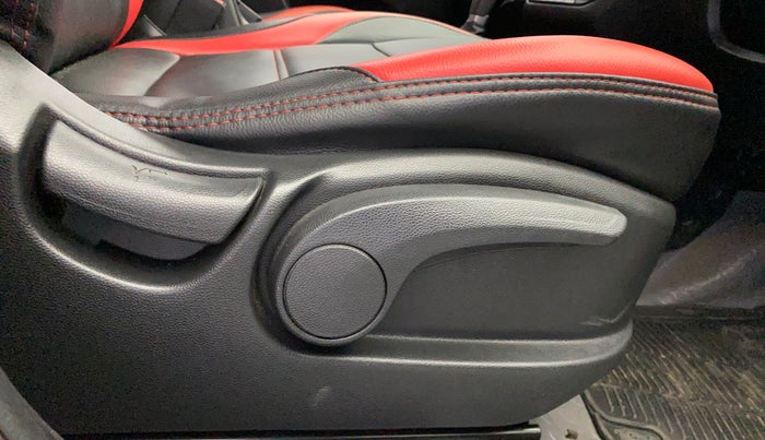2018 Hyundai Creta SX PLUS AT 1.6 PETROL, Petrol, Automatic, 41,987 km, Driver Side Adjustment Panel