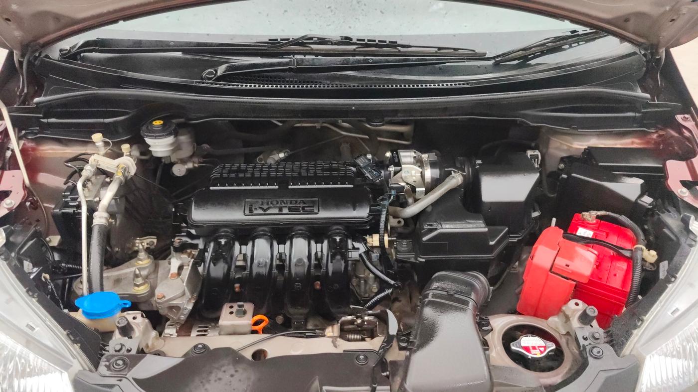 2016 Honda Jazz 1.2L I-VTEC V, Petrol, Manual, 29,672 km, Engine View