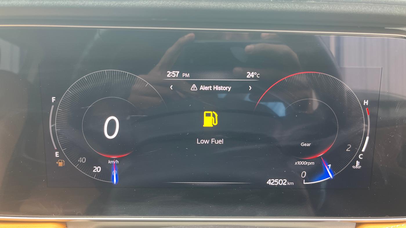 2023 Mahindra XUV700 AX3 D MT 5 STR, Diesel, Manual, 42,502 km, Odometer Image