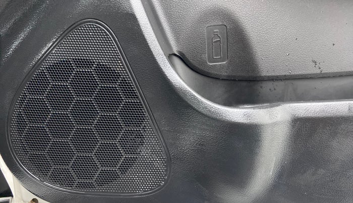 2022 Maruti BREZZA VXI SMART HYBRID, Petrol, Manual, 27,372 km, Speaker