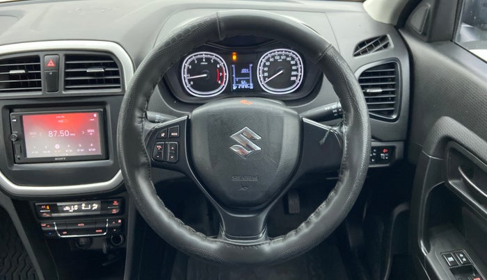 2022 Maruti BREZZA VXI SMART HYBRID, Petrol, Manual, 27,372 km, Steering Wheel Close Up