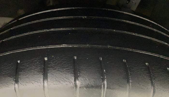 2017 Maruti Baleno ZETA CVT PETROL 1.2, Petrol, Automatic, 26,921 km, Left Rear Tyre Tread