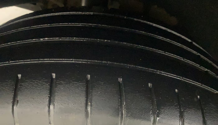 2017 Maruti Baleno ZETA CVT PETROL 1.2, Petrol, Automatic, 26,921 km, Right Rear Tyre Tread