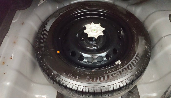 2014 Hyundai Xcent S 1.2, Petrol, Manual, 1,02,555 km, Spare Tyre