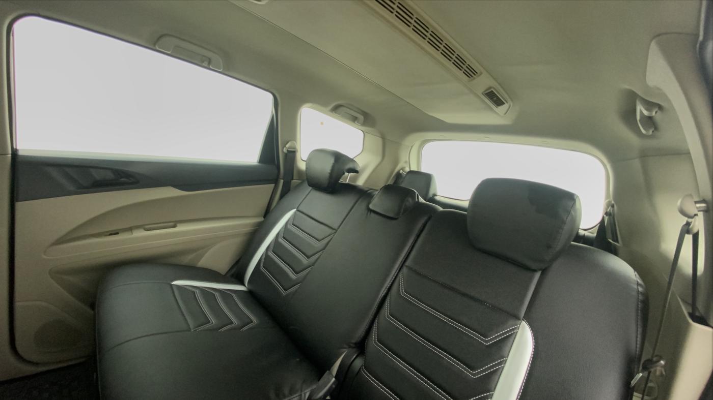 2019 Mahindra MARAZZO M2 8 STR, Diesel, Manual, 81,463 km, Right Side Rear Door Cabin
