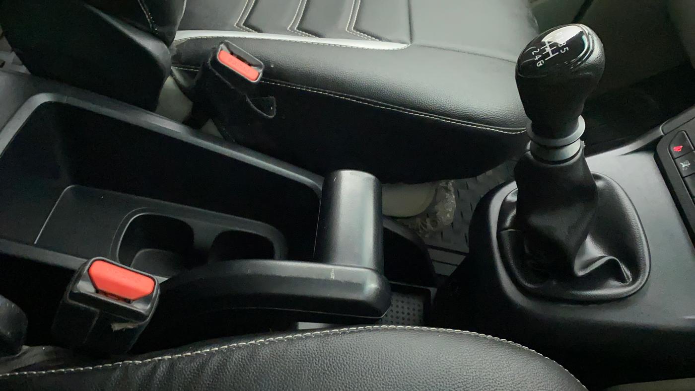 2019 Mahindra MARAZZO M2 8 STR, Diesel, Manual, 81,463 km, Gear Lever