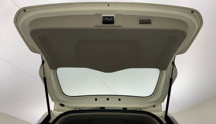 2019 Mahindra MARAZZO M2 8 STR, Diesel, Manual, 81,463 km, Boot Door Open