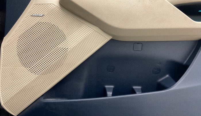 2022 KIA CARENS LUXURY 1.4 PETROL 7 STR, Petrol, Manual, 33,506 km, Speaker