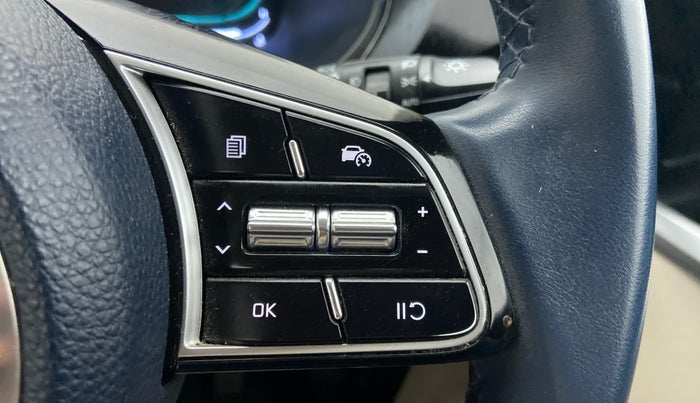 2022 KIA CARENS LUXURY 1.4 PETROL 7 STR, Petrol, Manual, 33,506 km, Adaptive Cruise Control