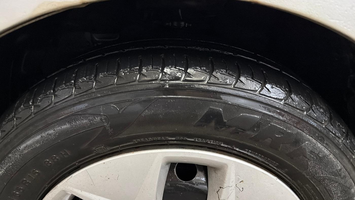2016 Hyundai Verna 1.6 VTVT S, Petrol, Manual, 76,832 km, Left Front Tyre Tread
