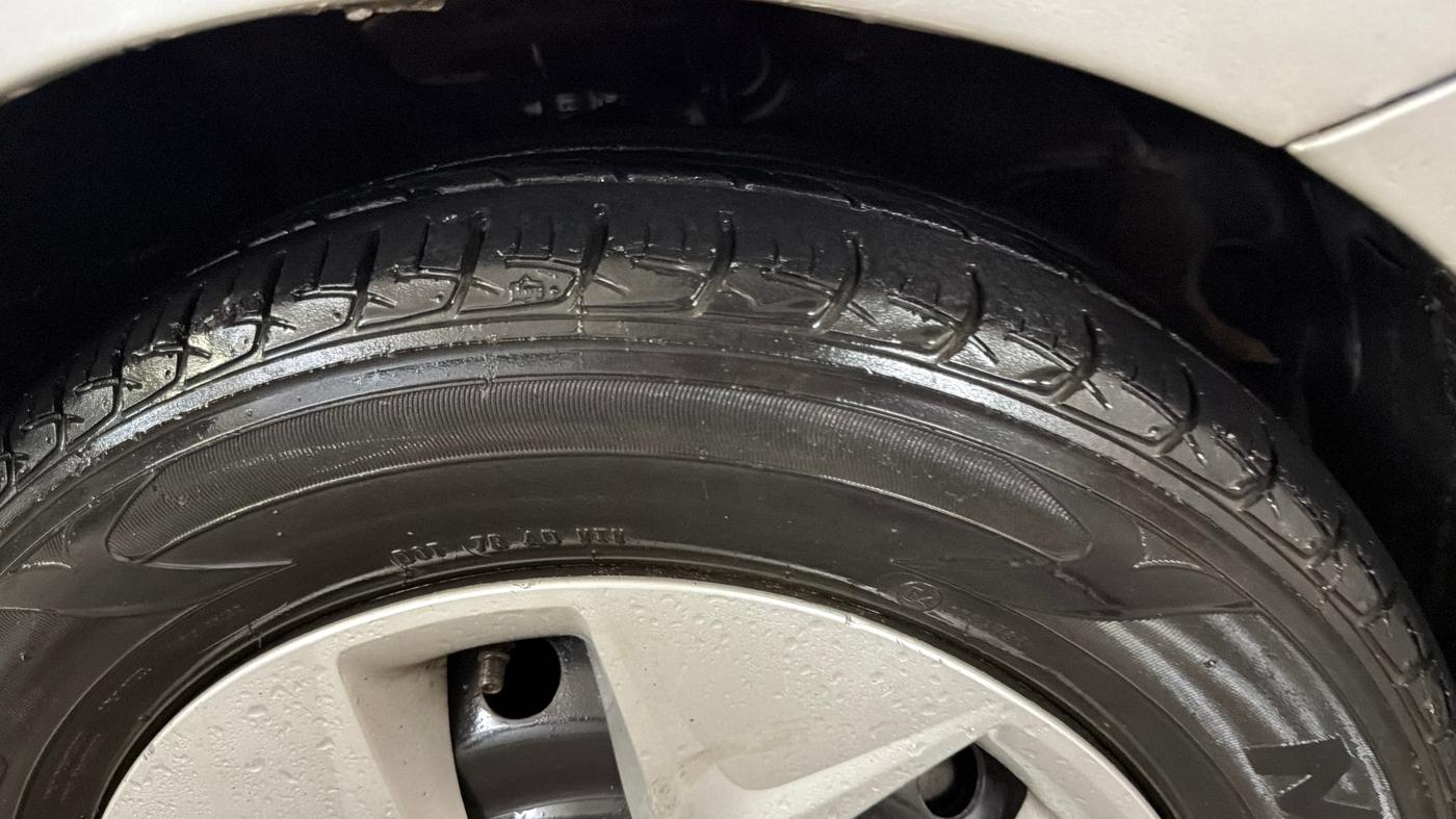 2016 Hyundai Verna 1.6 VTVT S, Petrol, Manual, 76,832 km, Right Front Tyre Tread