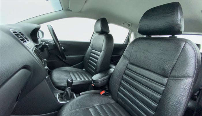 2018 Volkswagen Polo HIGHLINE PLUS 1.5L DIESEL, Diesel, Manual, 61,310 km, Right Side Front Door Cabin