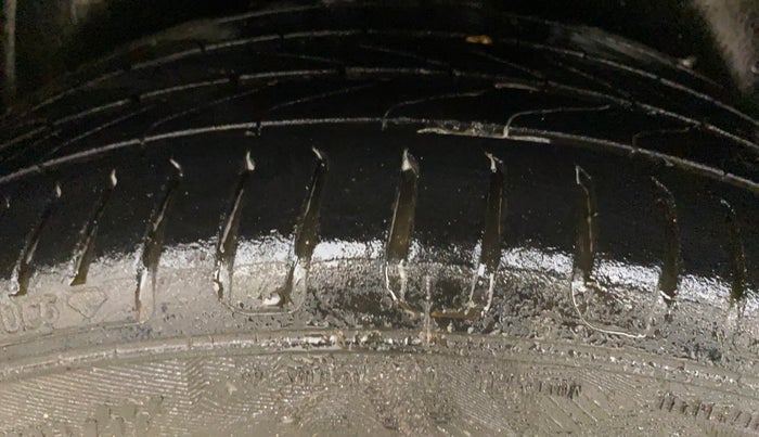 2016 Skoda Rapid AMBITION 1.5 TDI AT, Diesel, Automatic, 84,165 km, Right Rear Tyre Tread