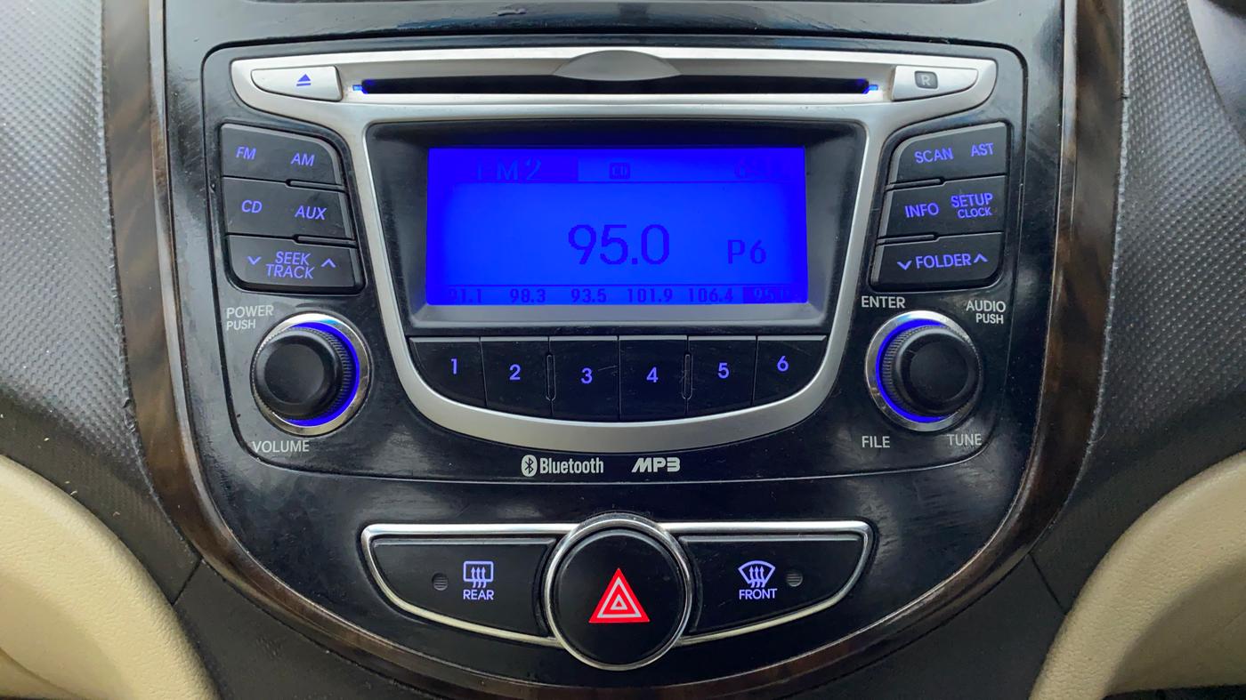 2012 Hyundai Verna FLUIDIC 1.6 EX CRDI, Diesel, Manual, 1,00,244 km, Infotainment System